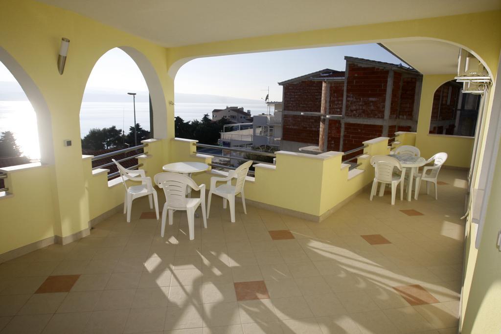 Apartments Rubic Omiš Zimmer foto